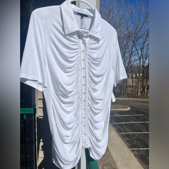 🆕 Generation Love White
Naia Lace Up Top Ruched Fitted Button Down Blouse - Picture 9 of 13